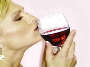 09-woman-with-wine-300