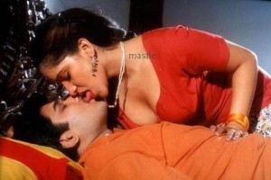 indian desi woman kiss13