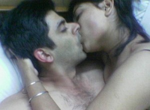 indian desi woman kiss23