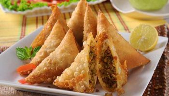 201609191414263772_how-to-make-chicken-samosa_secvpf