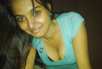 hot-beautiful-indian-aunties-sexy-real-life-desi-bhabhi-4